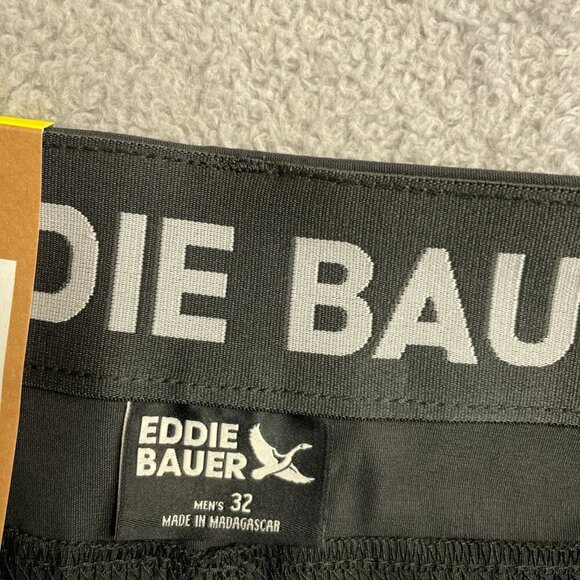 NEW Eddie Bauer Rainier 10” Tech Shorts Men’s 32 Cargo Outdoor Black i1370 - Picture 5 of 9